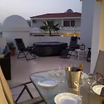 - Sleeps 4 - Jacuzzi - Terrace - Pool Costa Adeje (Tenerife)