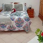 - Sleeps 4 - Jacuzzi - Terrace - Pool Апартаменти Адехе