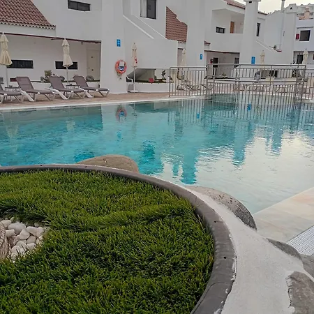 Penthous 2 Bed Room - Jacuzzi - Terrace - Pool דירה אדחה