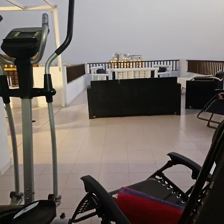Penthous 2 Bed Room - Jacuzzi - Terrace - Pool דירה אדחה