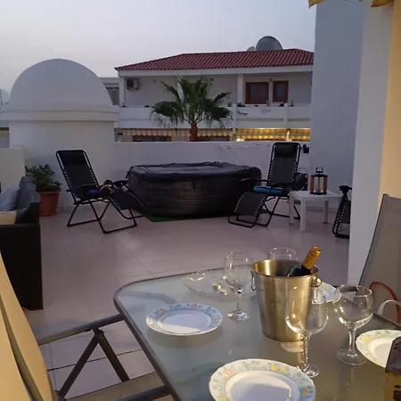 Penthous 2 Bed Room - Jacuzzi - Terrace - Pool אדחה