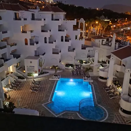 Penthous 2 Bed Room - Jacuzzi - Terrace - Pool דירה *