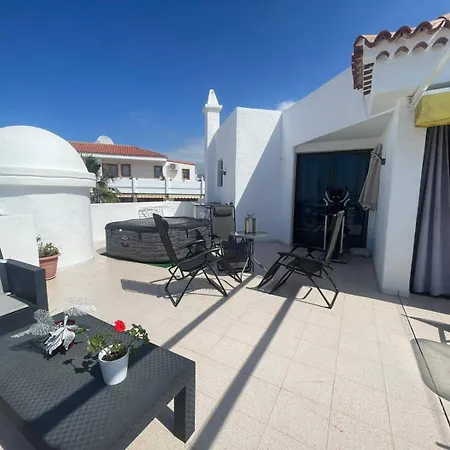 Penthous 2 Bed - Jacuzzi - Terrace - Pool
