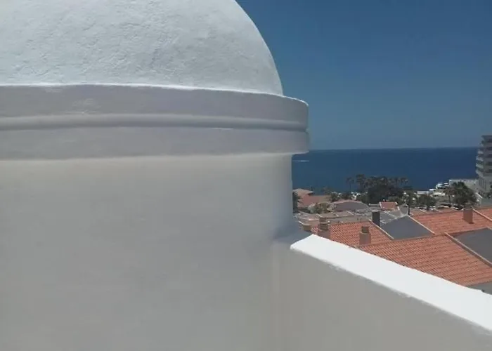 - Sleeps 4 - Jacuzzi - Terrace - Pool Costa Adeje (Tenerife)