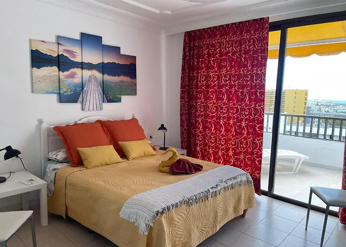 - Sleeps 4 - Jacuzzi - Terrace - Pool Appartement Costa Adeje (Tenerife)