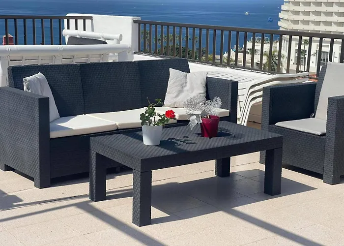 - Sleeps 4 - Jacuzzi - Terrace - Pool Appartement *